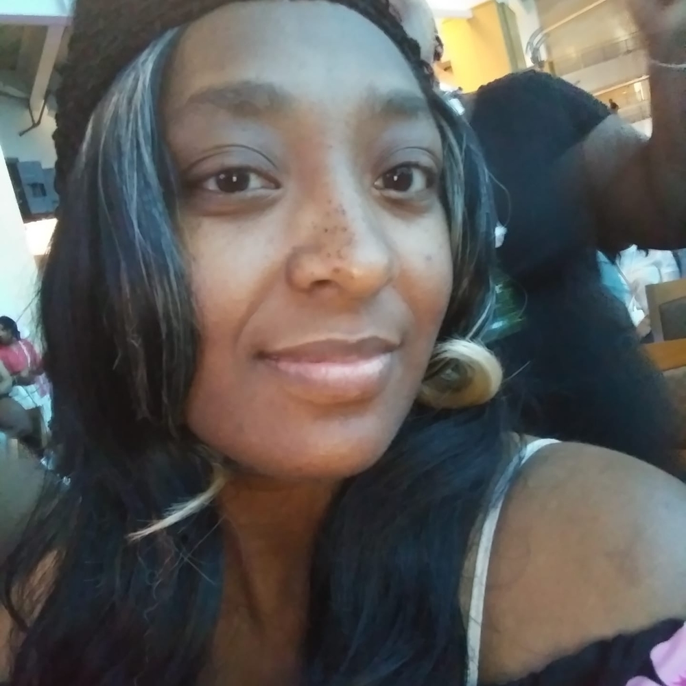 Meet your Posher, Qiana